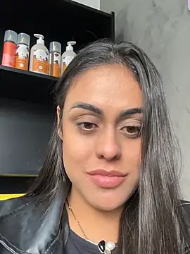 amorinha99 online show from May 2026 06:03:01 PM