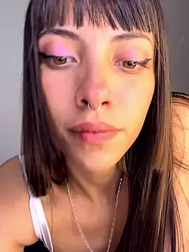 Snapshot of MiaGoth_ chatting on May 2026 09:22:02 PM MiaGoth online show from May 2026 09:22:02 PM