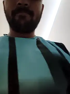 yourboy2000   online show from October 2025 11:20:02 AM