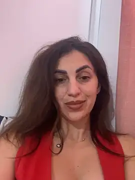 EmaSkyes online show from November 2025 07:51:02 AM