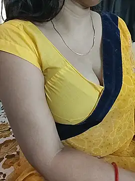 Snapshot of kaamuk_shweta chatting on May 2026 04:51:02 AM kaamuk shweta online show from May 2026 04:51:02 AM