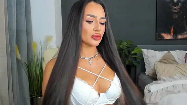 Sonia  Rey online show from October 2025 02:40:01 PM