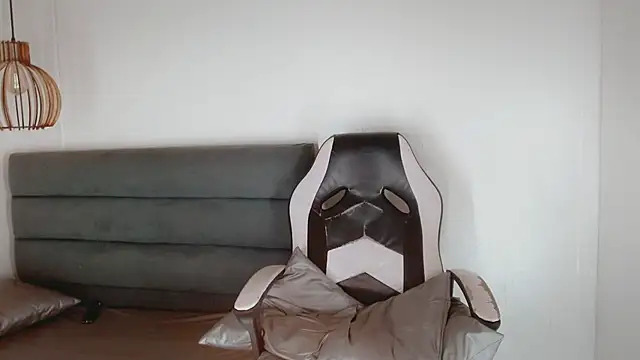 Oriana braom online show from February 2025 11:15:02 PM