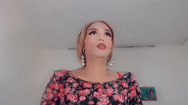 Snapshot of Oriana_braom chatting on June 2026 07:30:02 PM Oriana braom online show from June 2026 07:30:02 PM