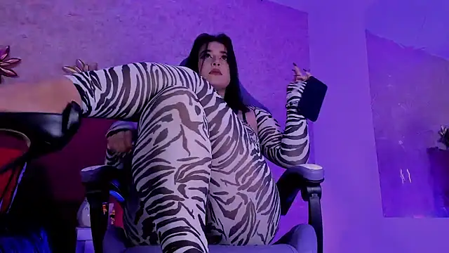 LorenaStevens online show from October 2025 01:20:01 PM