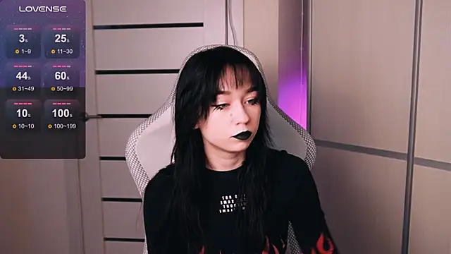 Snapshot of Kimiko__ chatting on June 2026 12:06:02 PM Kimiko online show from June 2026 12:06:02 PM