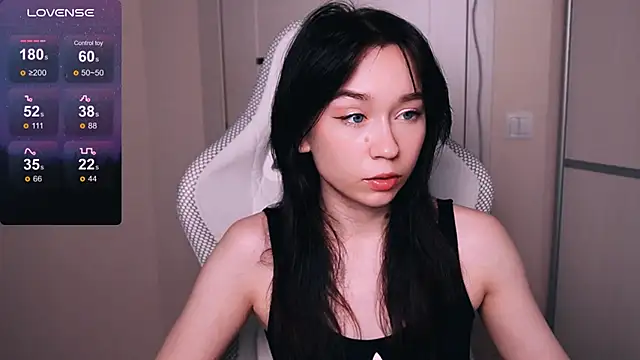 Snapshot of Kimiko__ chatting on June 2026 07:04:01 PM Kimiko online show from June 2026 07:04:01 PM