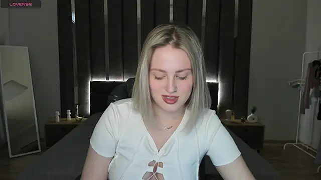  Sarah Soul  online show from February 2025 03:45:01 AM