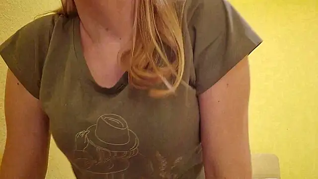 EstrellaWalters online show from January 2025 11:08:02 AM