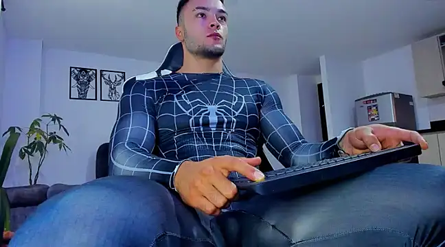 Snapshot of alexander_collin02 chatting on January 2025 12:54:02 PM alexander collin02 online show from January 2025 12:54:02 PM