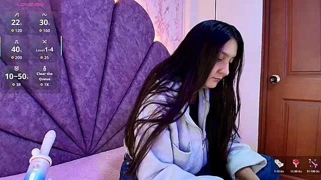  alaia collway  online show from May 2026 12:21:02 PM