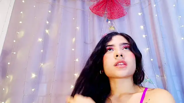 adara johnson   online show from December 2025 11:49:02 AM