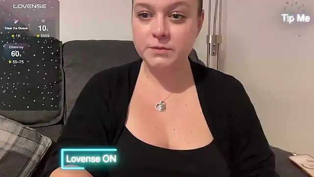 NaughtyWifeUK online show from December 2024 10:19:01 PM