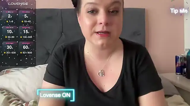 NaughtyWifeUK online show from December 2024 02:31:02 PM