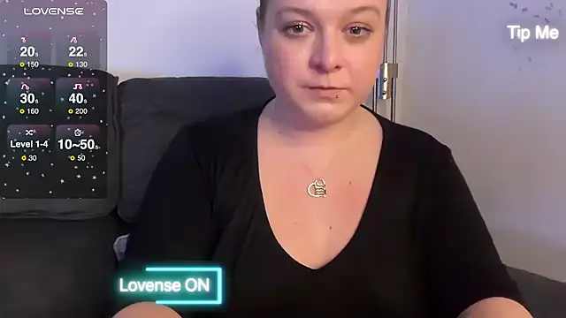 NaughtyWifeUK online show from December 2024 11:45:02 PM