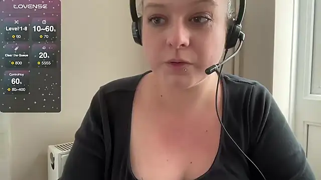 NaughtyWifeUK online show from April 2026 12:12:01 PM