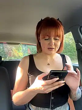 Snapshot of ObviouslyPeachy chatting on October 2025 01:07:01 PM ObviouslyPeachy online show from October 2025 01:07:01 PM