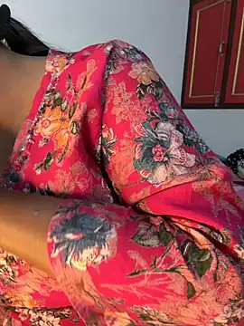 Snapshot of Ayesha_mahi chatting on November 2025 09:20:01 AM Ayesha mahi online show from November 2025 09:20:01 AM