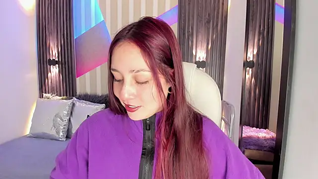 emily layton online show from November 2025 02:39:02 PM