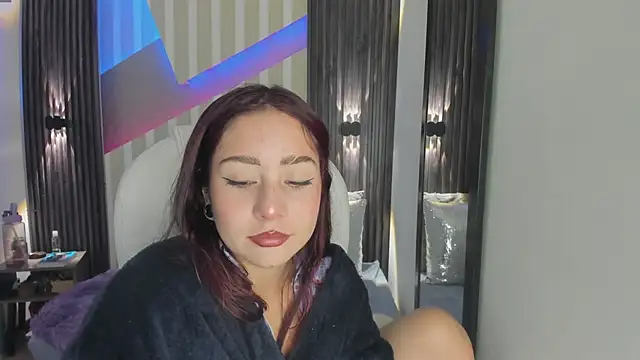 emily layton online show from February 2026 12:20:02 AM