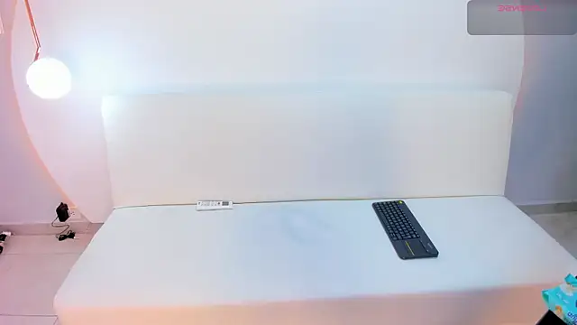 Ada Monroe10 online show from January 2026 01:48:02 PM