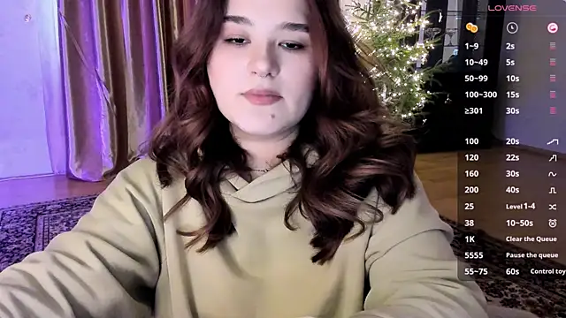 Snapshot of July_Slowdive chatting on January 2025 11:21:02 AM July Slowdive online show from January 2025 11:21:02 AM