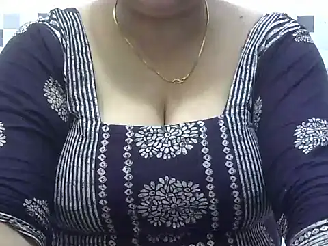 Snapshot of bhabhi_jaan11 chatting on October 2025 02:20:01 PM bhabhi jaan11 online show from October 2025 02:20:01 PM