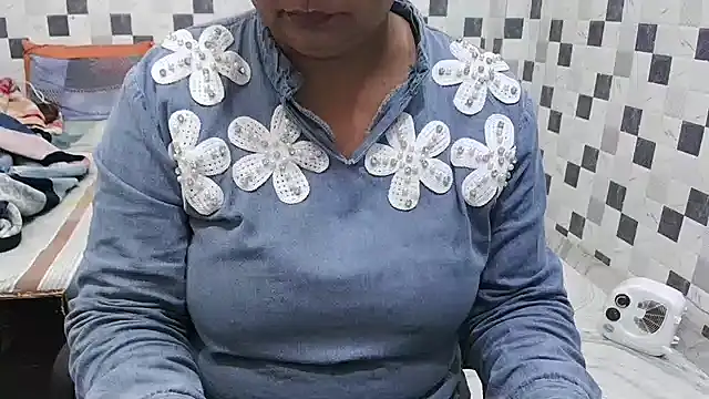 Snapshot of bhabhi_jaan11 chatting on March 2026 04:12:02 PM bhabhi jaan11 online show from March 2026 04:12:02 PM