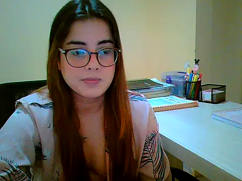 maliamiller online show from September 2025 12:32:01 AM