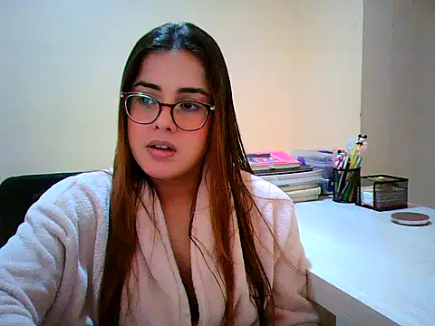 maliamiller online show from September 2025 10:36:01 PM