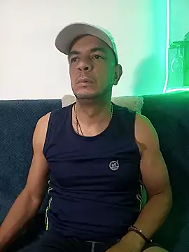 latinmartin73 online show from March 2025 02:35:02 AM