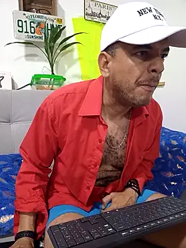 latinmartin73 online show from September 2025 12:23:02 AM