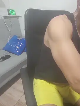 latinmartin73 online show from February 2026 02:37:02 AM