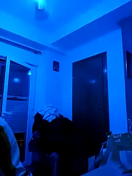 jovenestraviesos online show from March 2025 10:33:01 PM