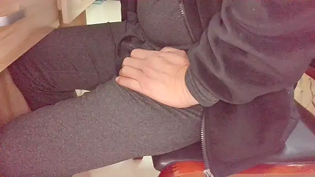 huzi518 online show from November 2025 11:54:01 AM