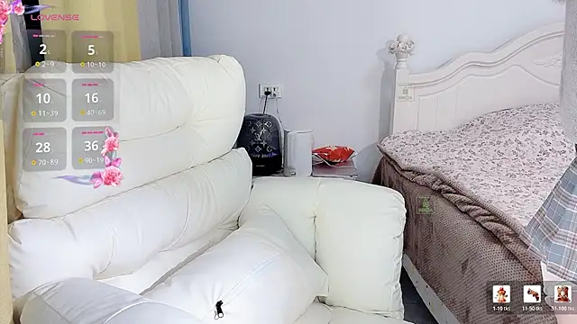 Caitlyn   online show from December 2025 12:23:02 PM