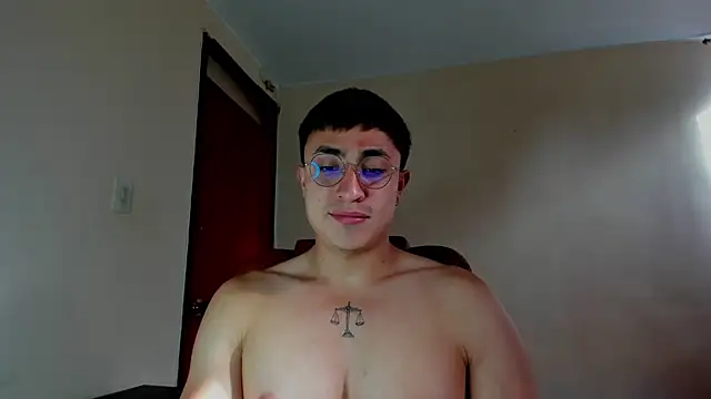 Leoknight online show from February 2025 09:14:01 PM