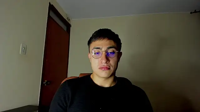 Leoknight online show from February 2025 02:37:01 AM