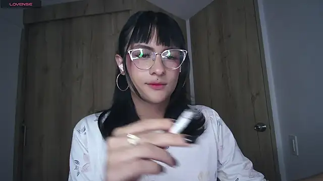 Kiitygirl online show from December 2024 05:39:02 AM