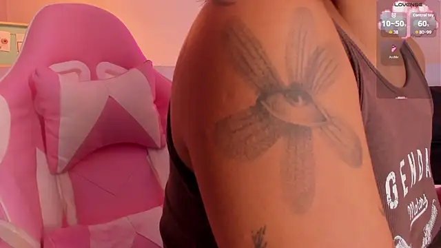 soy jess03 online show from September 2025 12:07:01 PM