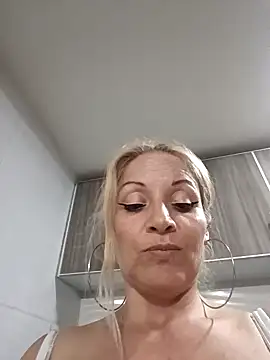 Fenix 528 online show from January 2025 12:05:02 AM