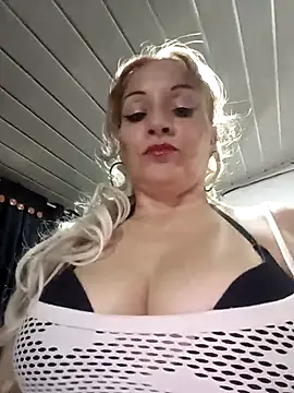 Fenix 528 online show from December 2025 11:01:02 PM