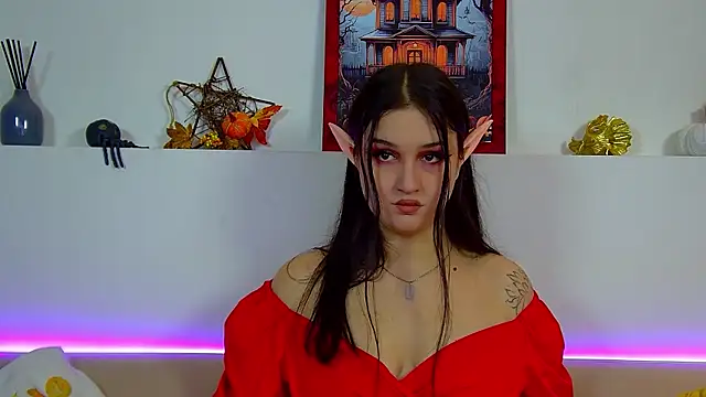 ChristinaMilton online show from October 2025 06:31:01 PM