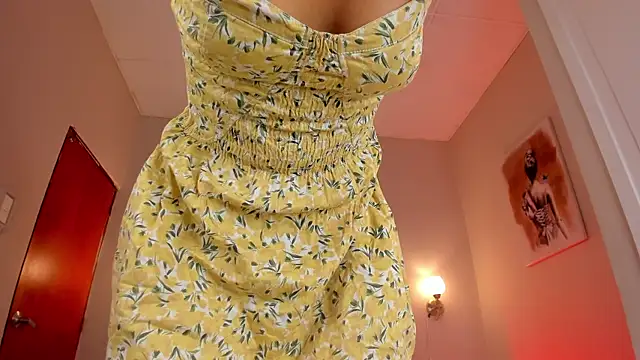 Snapshot of dani_skinny_ chatting on February 2025 11:52:01 AM dani skinny online show from February 2025 11:52:01 AM