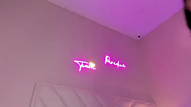 Snapshot of dani_skinny_ chatting on September 2025 11:45:02 AM dani skinny online show from September 2025 11:45:02 AM