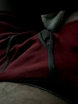 jrizz215 online show from December 2025 01:44:02 AM