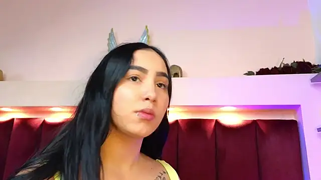 JESSYCORTES online show from March 2025 02:36:01 PM