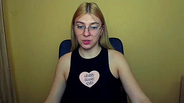 Luna Lush  online show from January 2025 08:15:02 AM