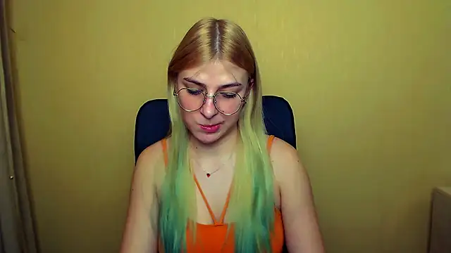 Luna Lush  online show from January 2025 11:28:01 AM