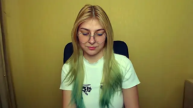 Luna Lush  online show from January 2025 12:48:02 PM